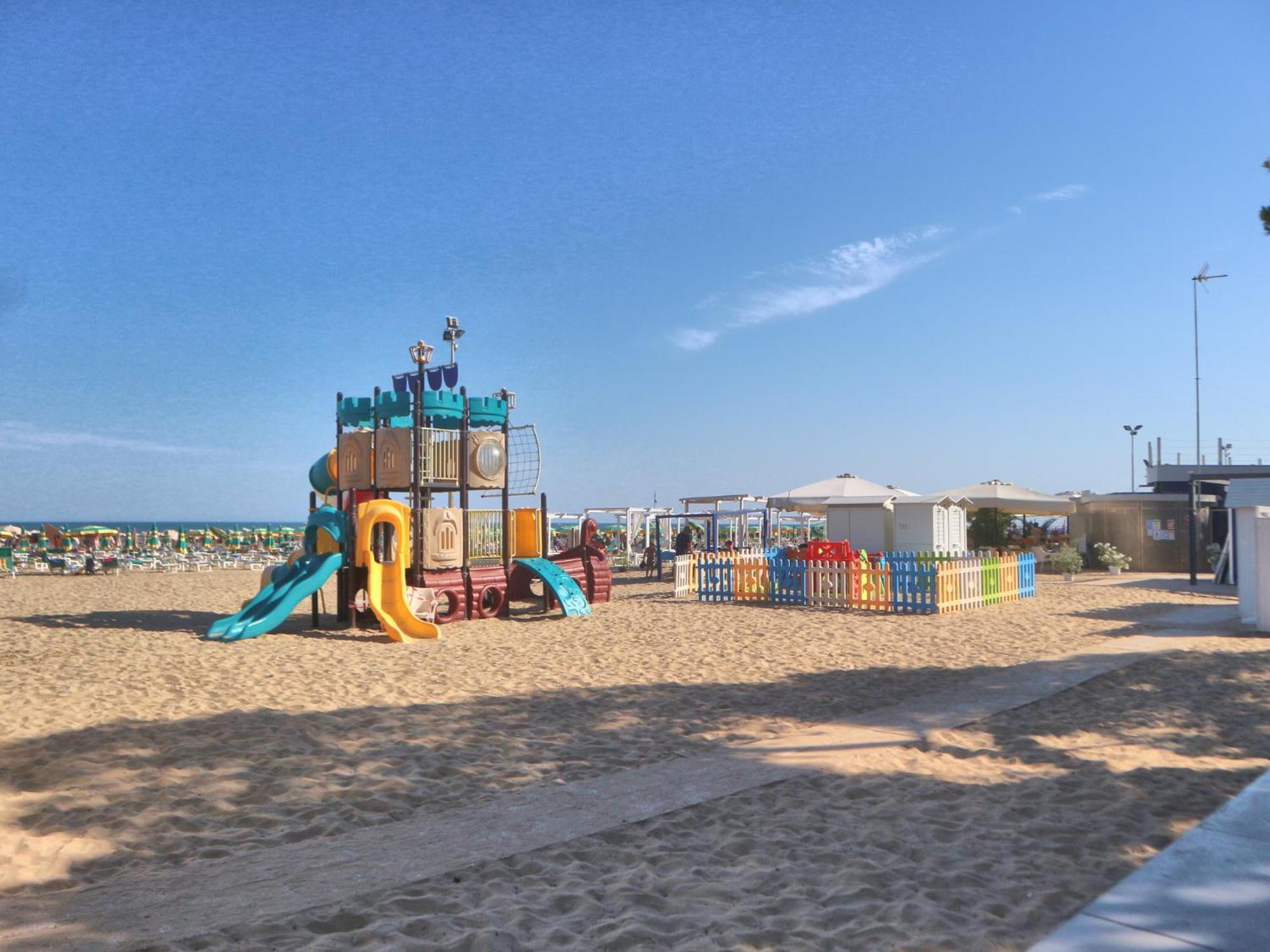 Ferienwohnung Viviana Lignano Sabbiadoro Exterior foto