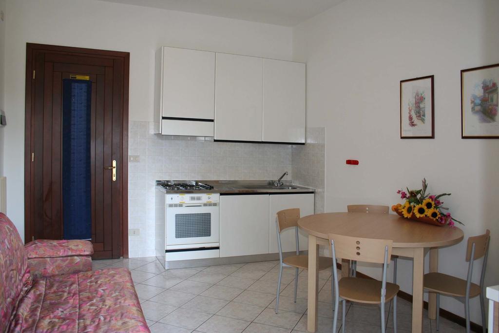 Ferienwohnung Viviana Lignano Sabbiadoro Zimmer foto
