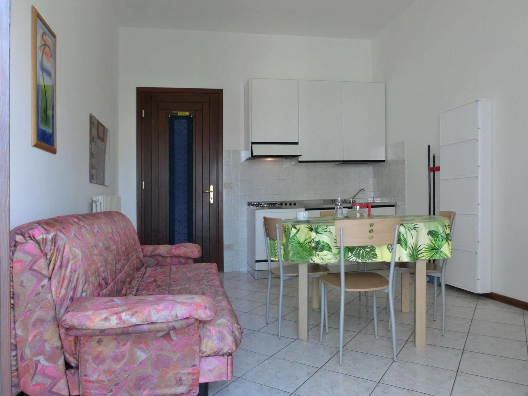 Ferienwohnung Viviana Lignano Sabbiadoro Exterior foto